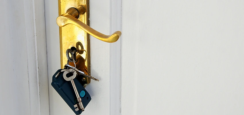 Broken Door Key Extraction in Malibu, CA